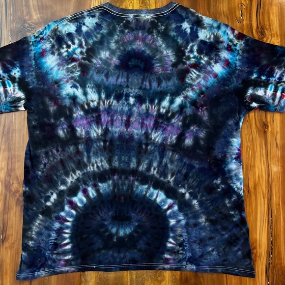 Custom Tie Dye (ice dye) mandala using new Jockey XL T-Shirt - Picture 2 of 2